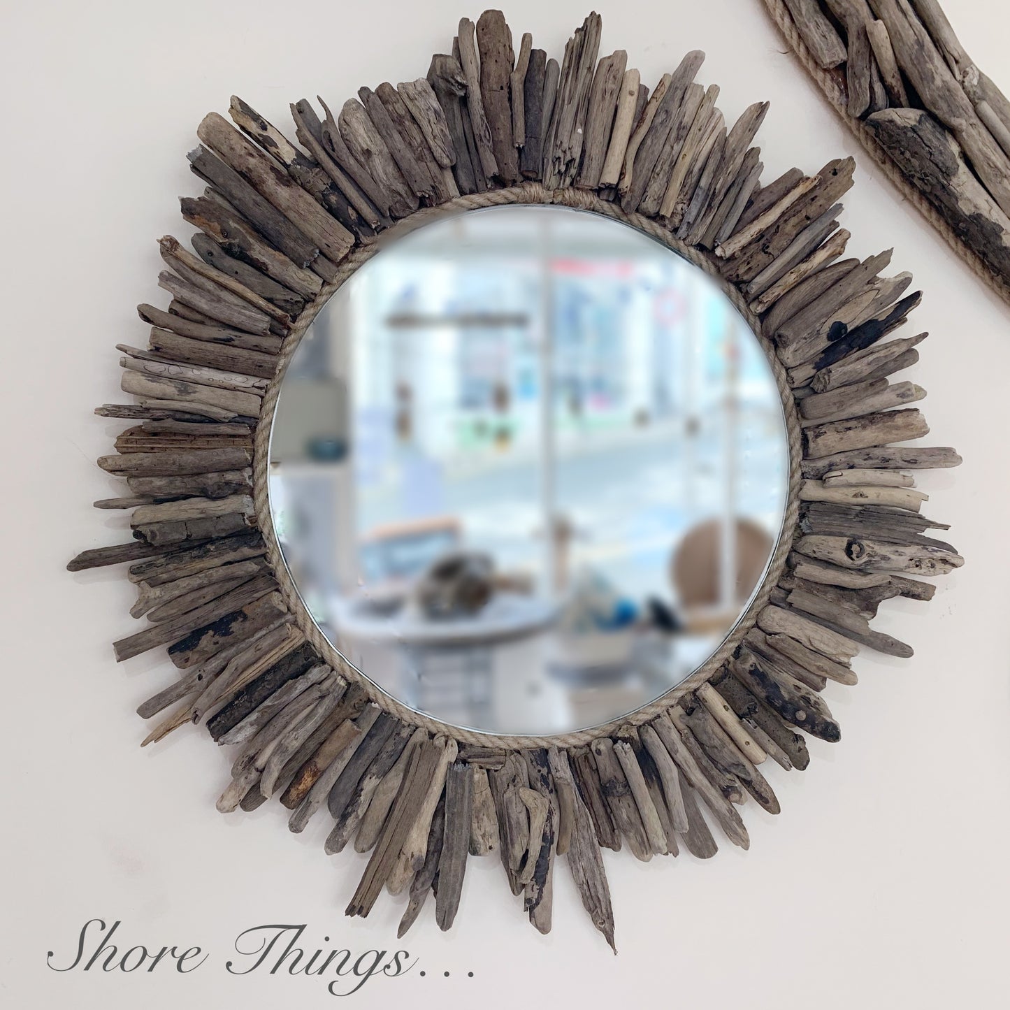 Driftwood Mirror round 17”
