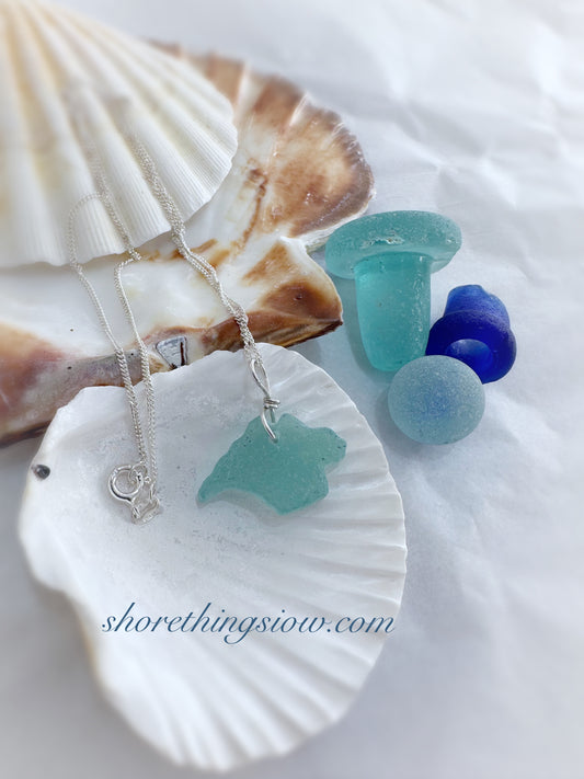 Sea Glass Carved Isle of Wight Necklace 18” Stirling Silver