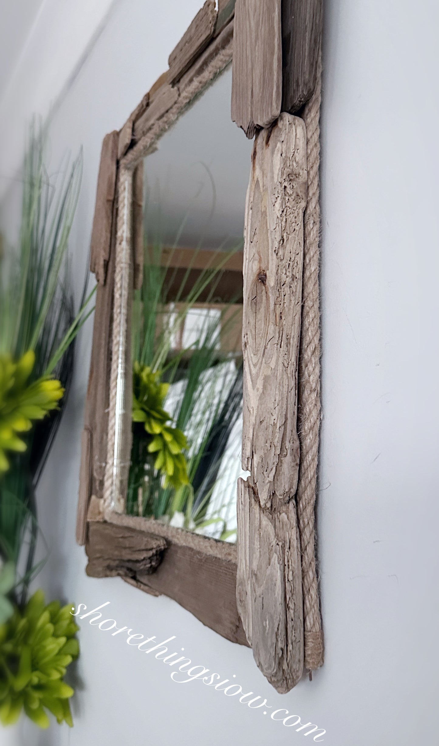 Driftwood Mirror 16”x18”